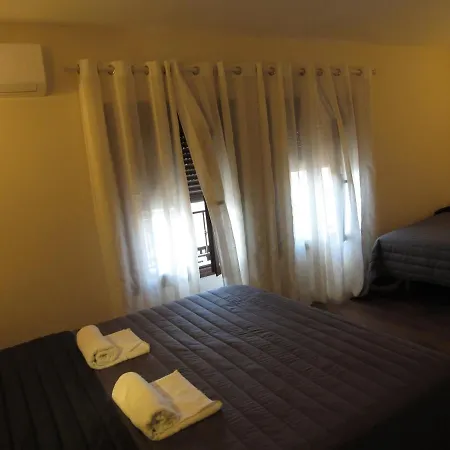 El Encuentro Hostel *