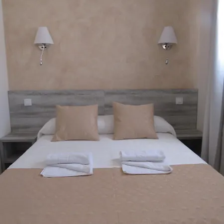 El Encuentro Hostel *