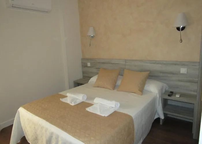 Hostal El Encuentro *