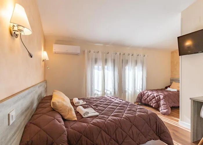 Hostal El Encuentro *